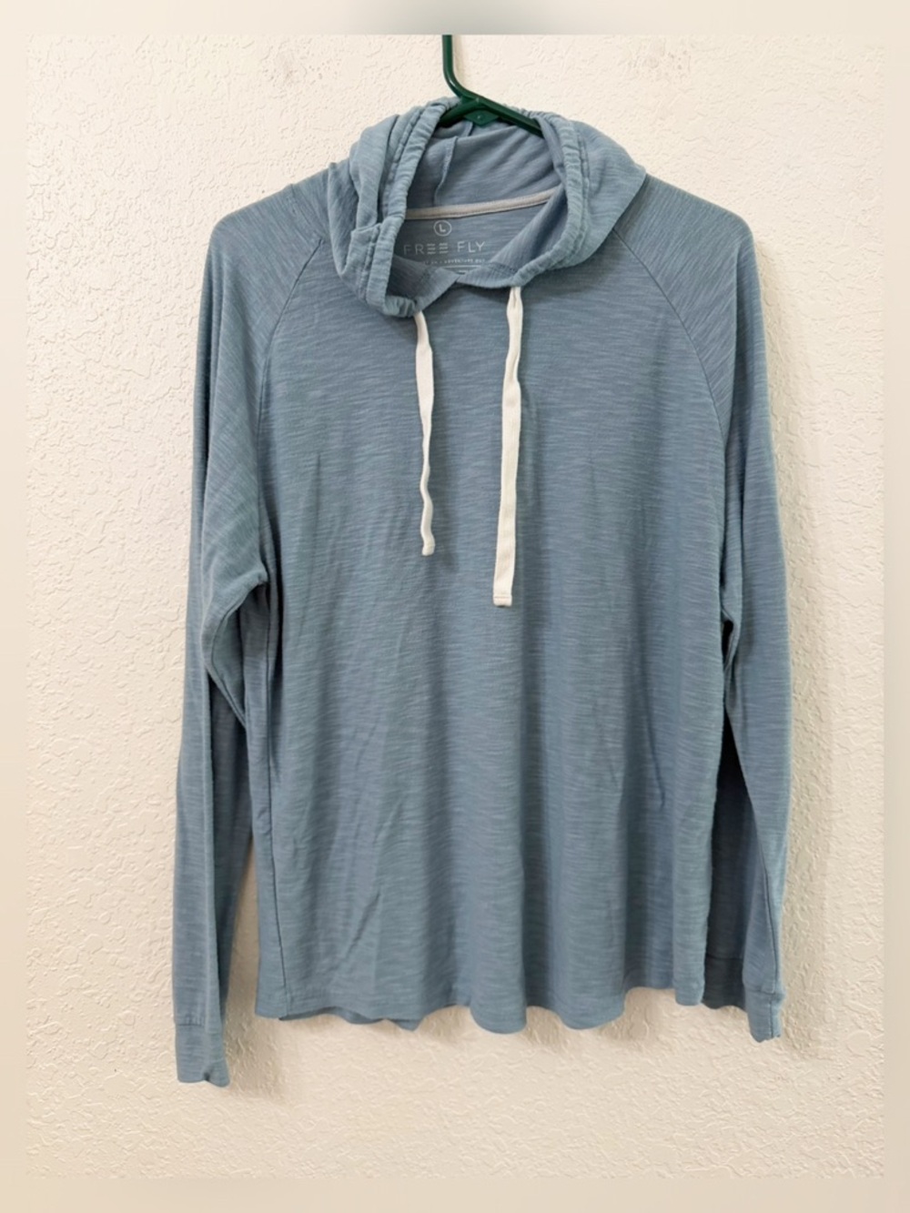 Free Fly Apparel Bamboo Lightweight Hooded Long-Sleeve Shirt in Dusty Blue - L